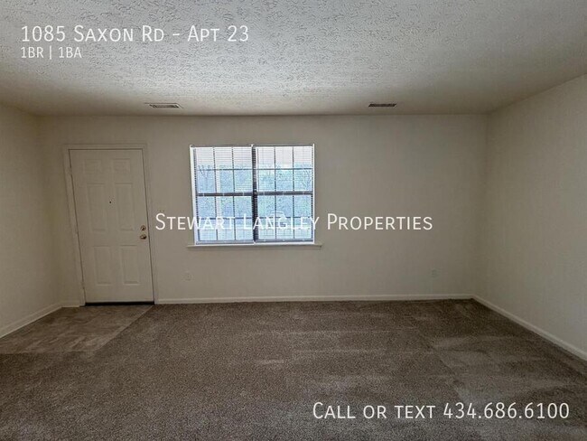 Building Photo - 1085 Saxon Rd