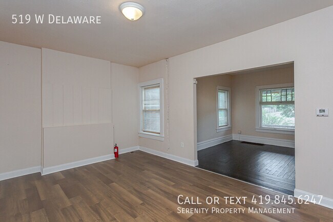 Building Photo - 519 W Delaware-