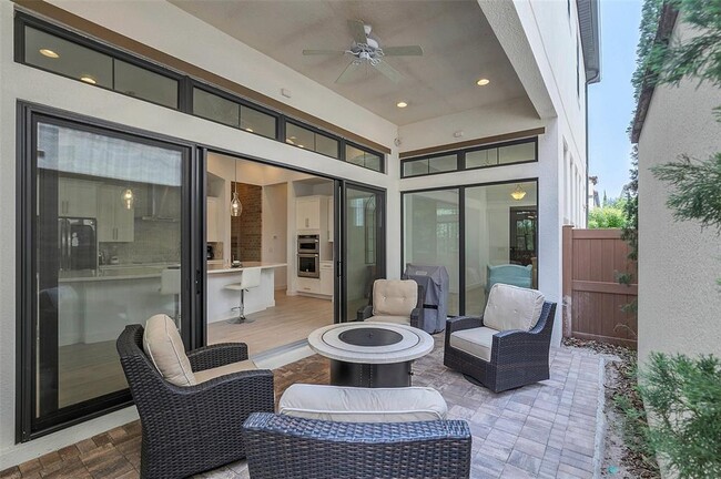 Building Photo - 8436 Via Vittoria Way