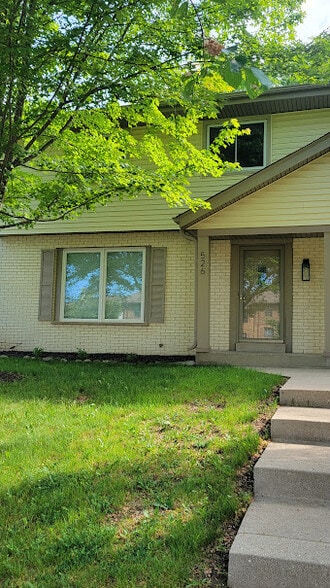 Exterior - Front - 526 Hartridge Dr