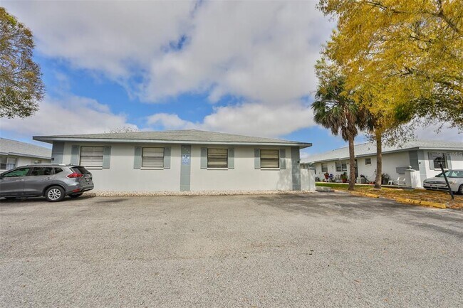 Building Photo - 1045 Apollo Beach Blvd