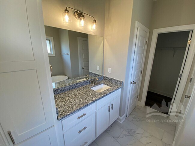 Building Photo - 9691 Jackson Run Ln