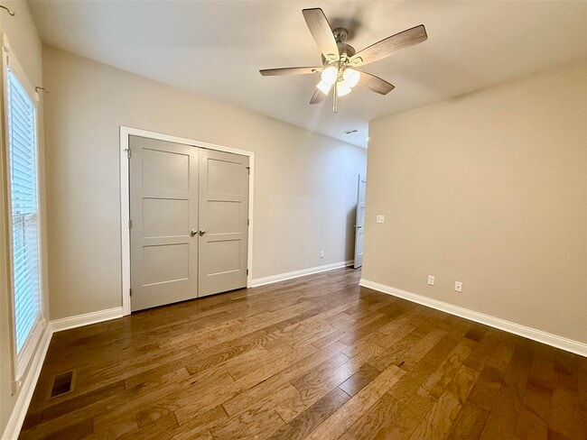 Building Photo - 8728 Stuart Farm Ave