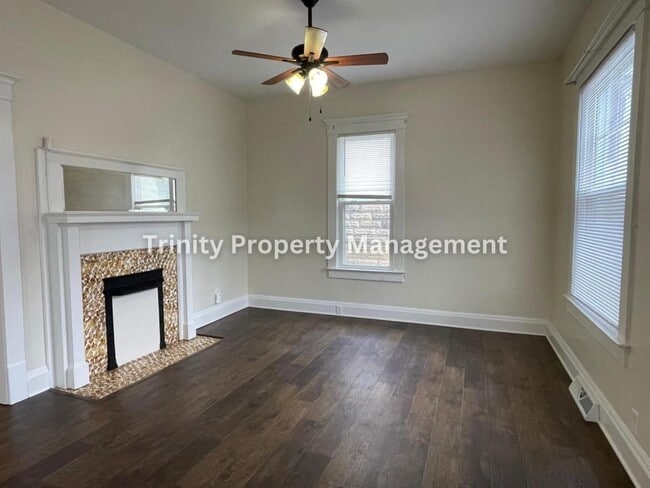 Building Photo - 627 Stealey Ave