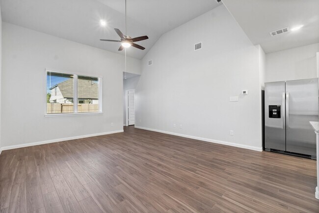 Building Photo - 13357 Burbot Dr