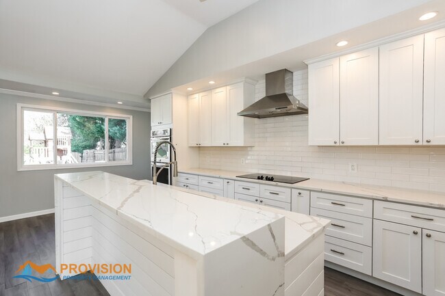 Building Photo - 3025 Rock Dr