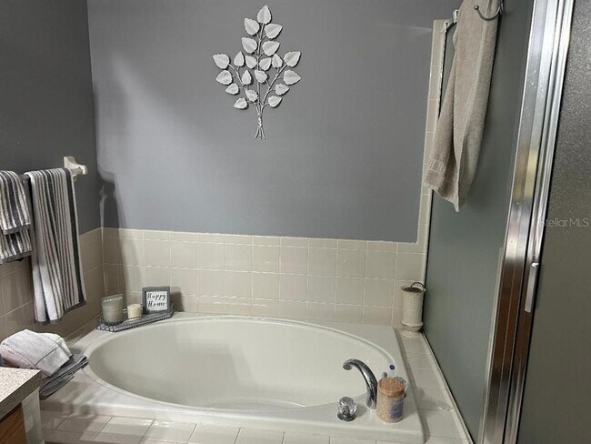 Building Photo - 15712 Cedar Elm Terrace