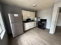 Building Photo - 6603 Avenue T