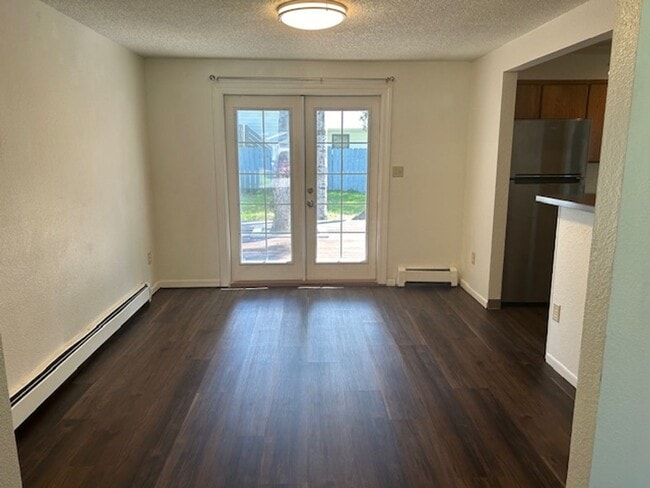 Building Photo - 2262 square foot 4/2.5/2 home