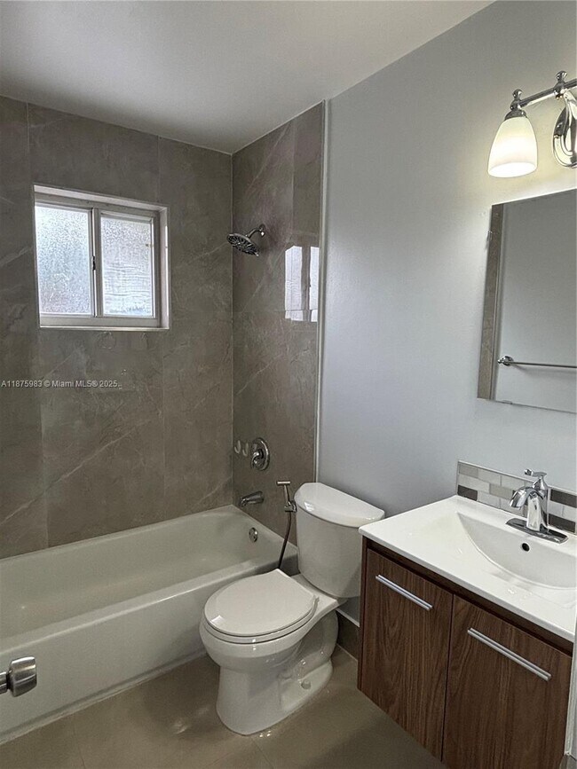 Building Photo - 2238 W 74th St