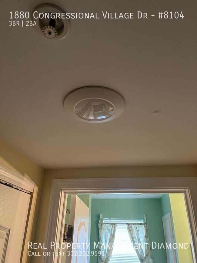 Building Photo - 1880 Congressional Village Dr