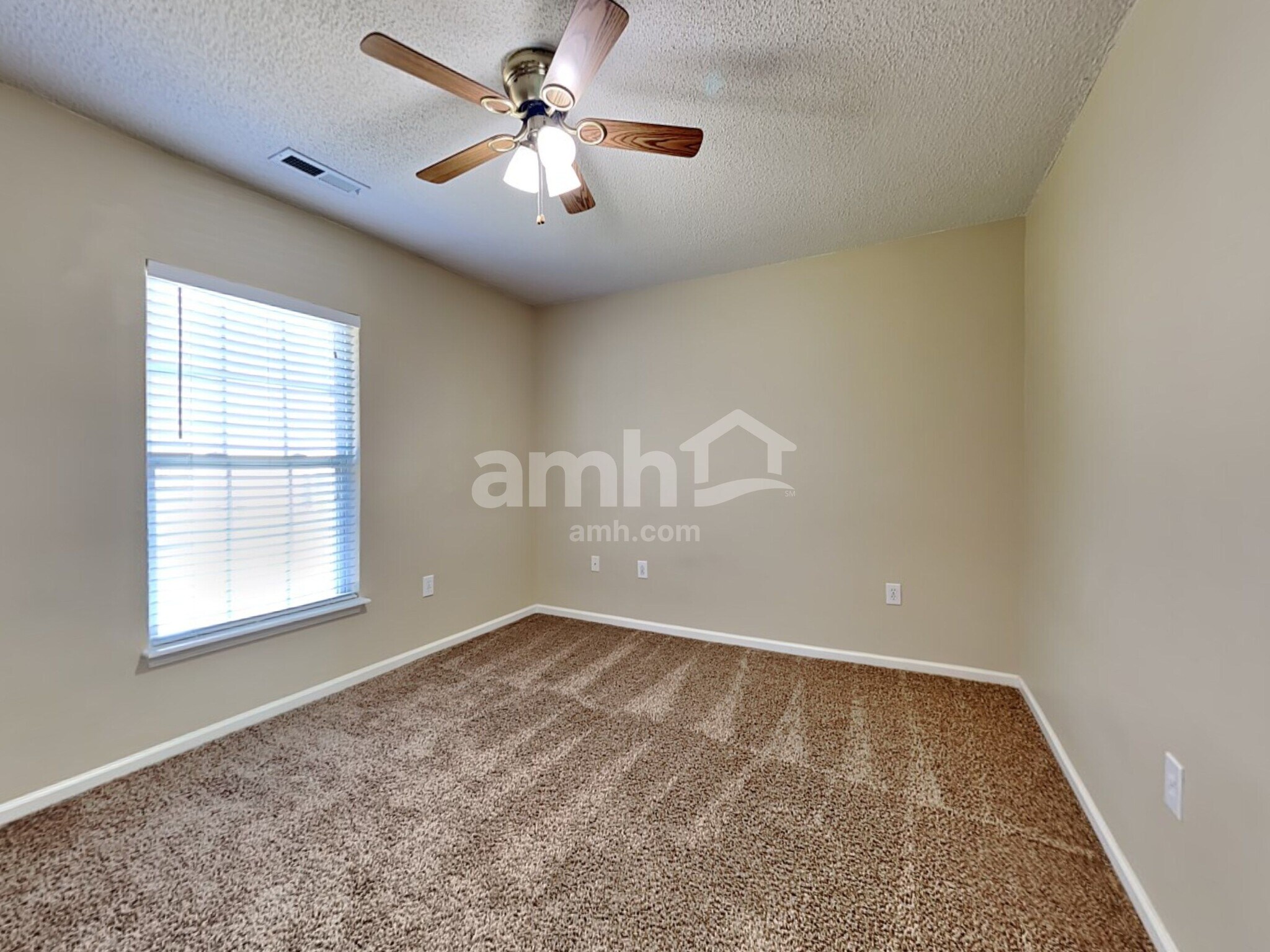 Building Photo - 5006 Athol St