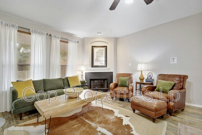 Building Photo - 2818 Crusader Bend