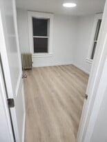 Building Photo - 606 Walnut St