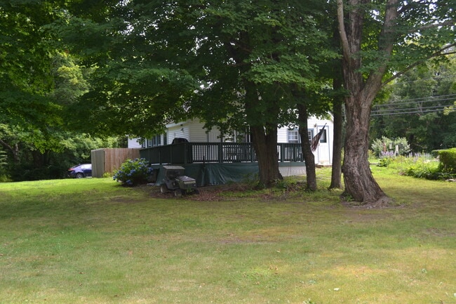 Building Photo - 1499 Old Colchester Rd