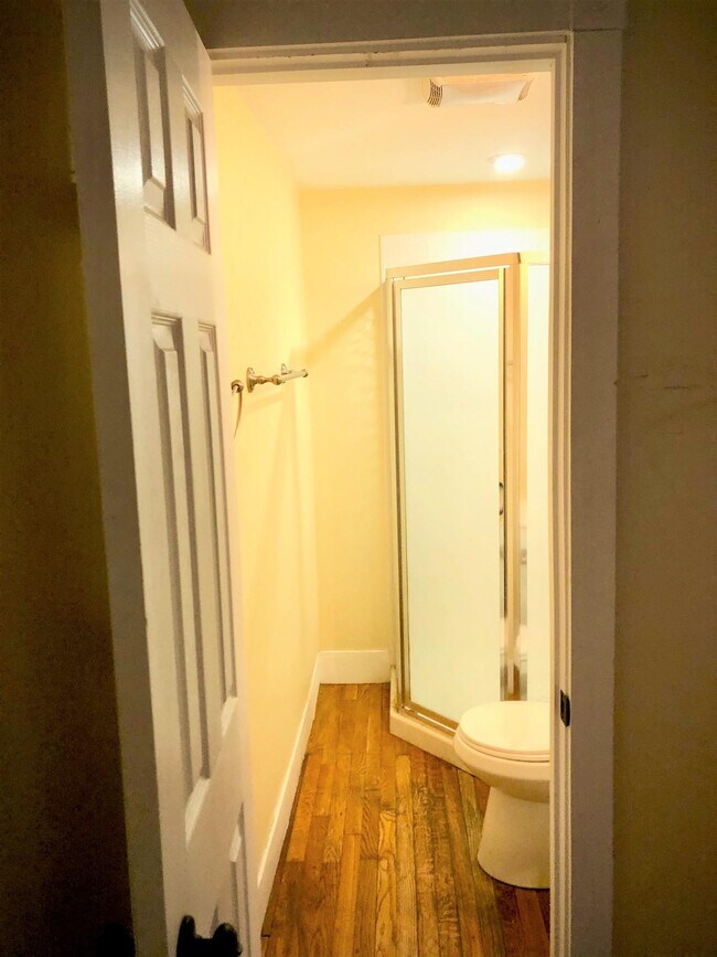 Building Photo - 5 Blake Ave