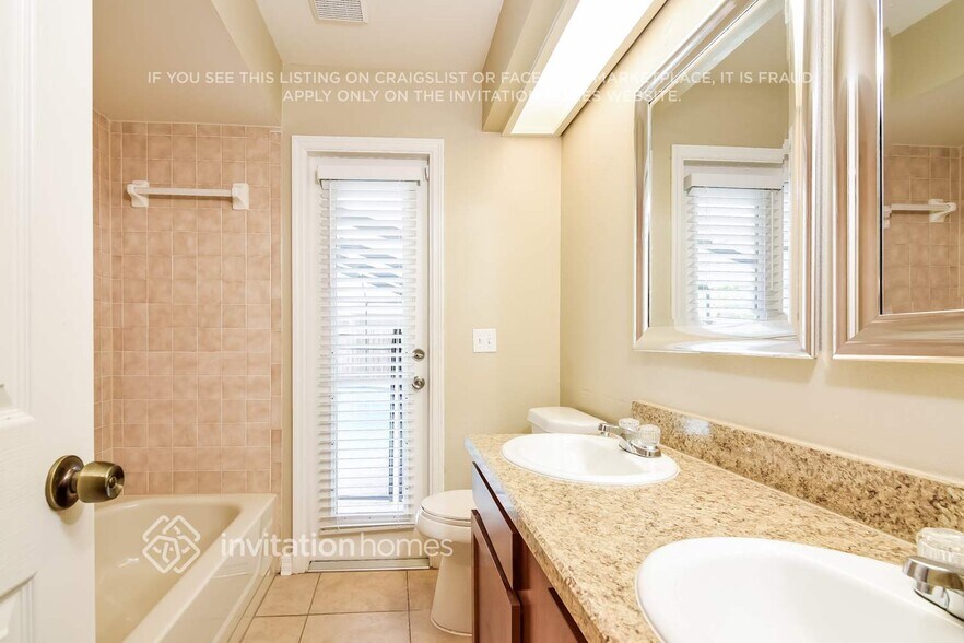 Building Photo - 2537 Arborwood Dr