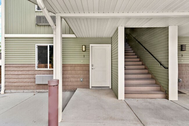Building Photo - Adorable 2 bed/1 bath in Pocatello!
