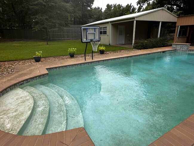 Building Photo - 11773 County Rd 140