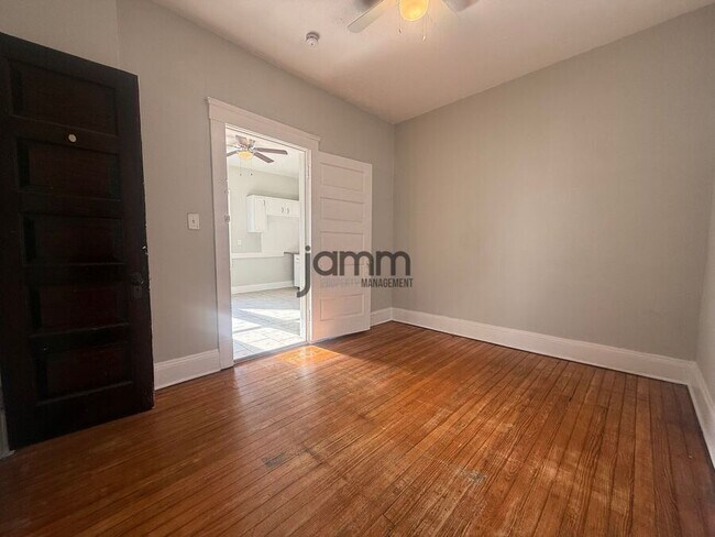 Building Photo - 4350 W 28th St