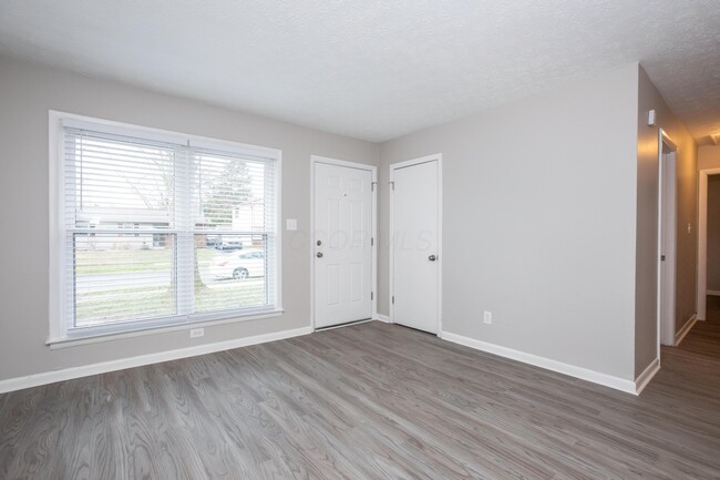 Building Photo - 1638 Clyde Pl