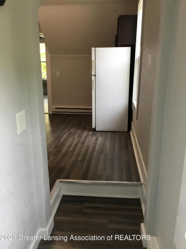 Building Photo - 1037 E Oakland Ave