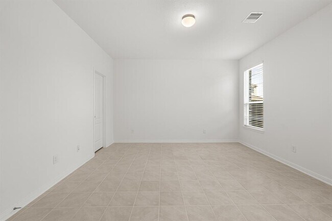 Building Photo - 7611 Royal Oasis Ln