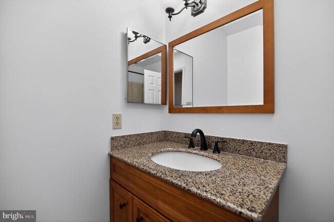 Building Photo - 102 Cunningham Park Ct SE