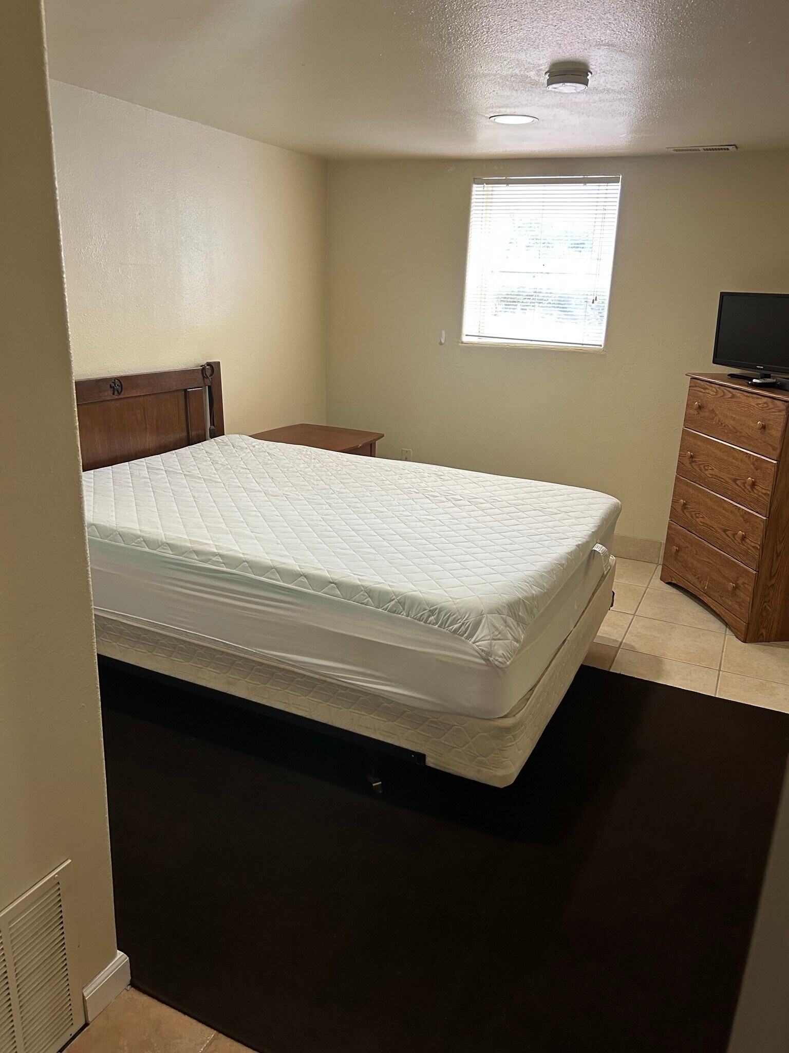 Building Photo - 1109 Alder St