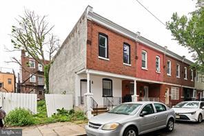 Building Photo - 38 S Salford St