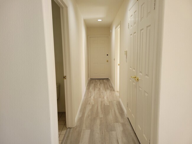 Hallway and guest's bath #1 (1st floor) - 19250 W Oxnard St
