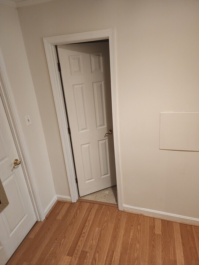Building Photo - 3009 20th Ct S