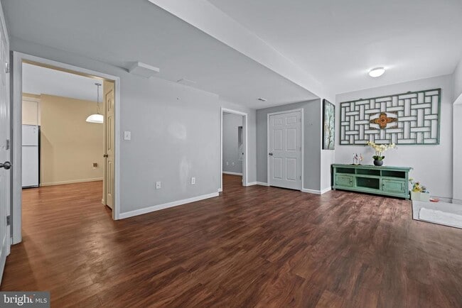 Building Photo - 4018 Tiber Falls Dr