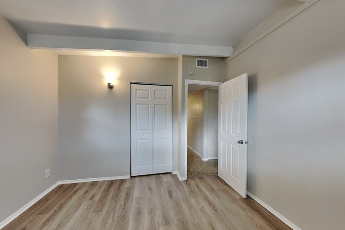 Building Photo - 1703 Carnegie Cir