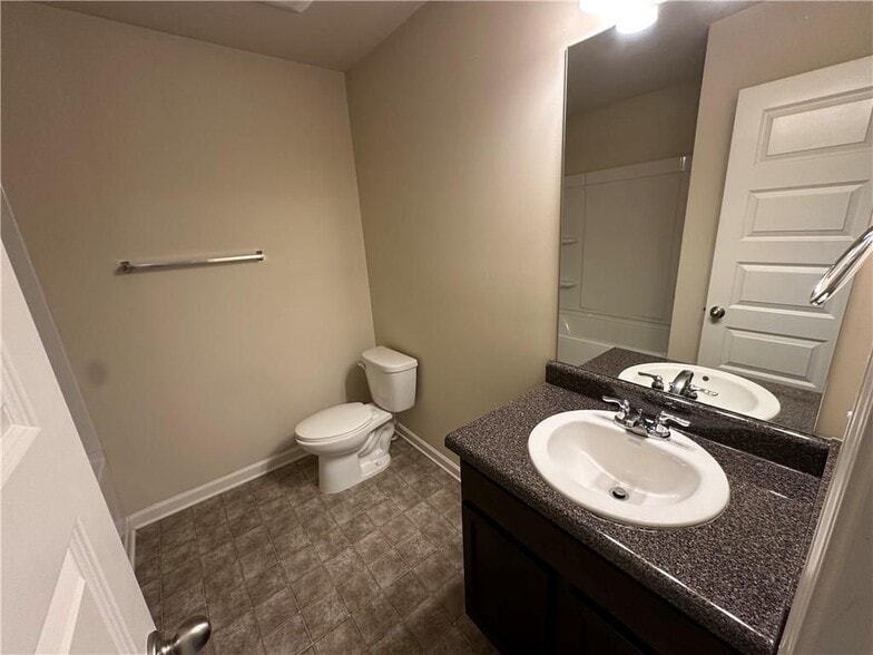 Building Photo - 376 Pernell Dr