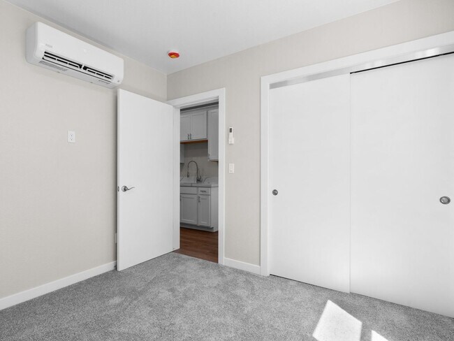 Building Photo - 50 Berrum Pl