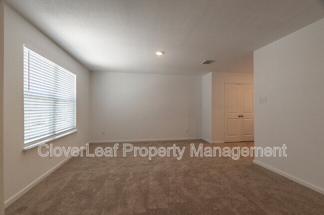 Building Photo - 3994 Turtle Creek