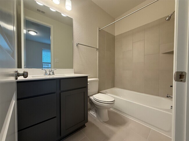 Building Photo - 42615 Mystery Ln