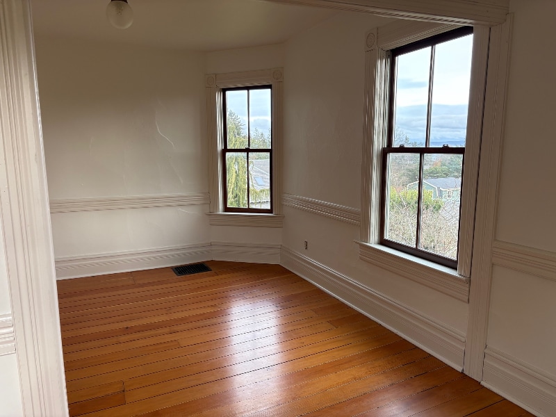 Building Photo - 1104 Madison St