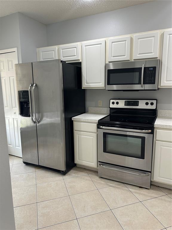 Building Photo - 8563 Hunters Key Cir