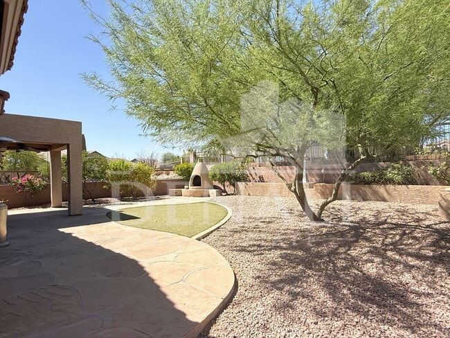 Building Photo - 3533 N Desert Oasis