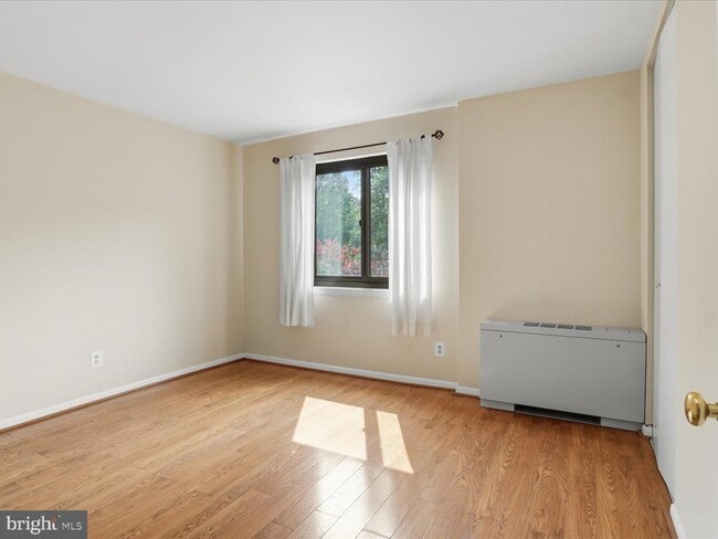 Building Photo - 600 Roosevelt Blvd