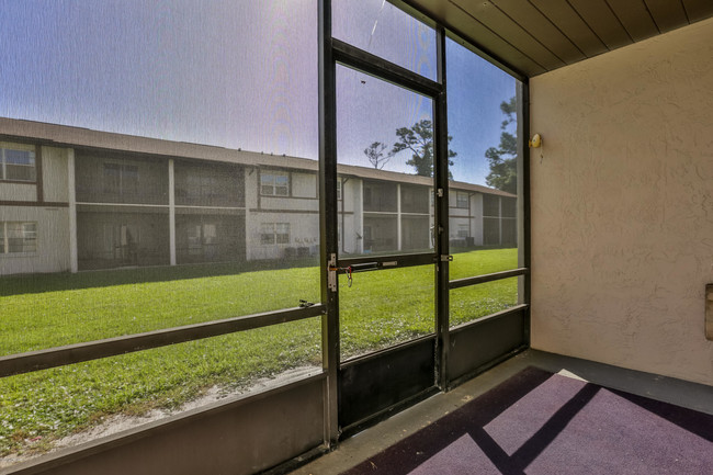 Building Photo - 417 Banana Cay Dr