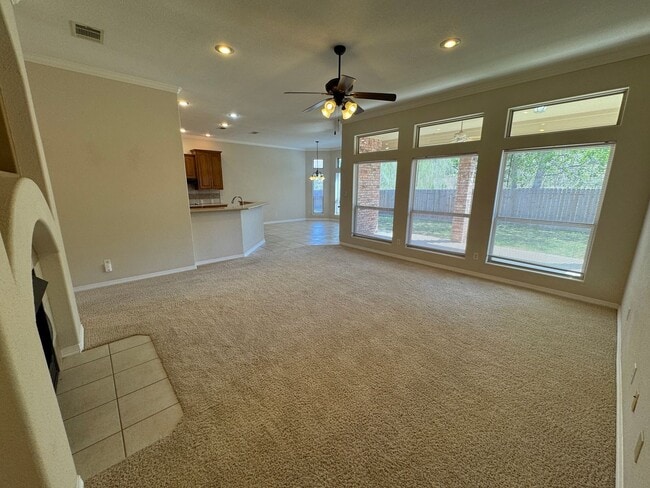 Building Photo - 1712 Iron Jacket Trail