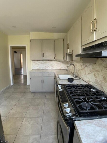 Building Photo - 174 N 17th St