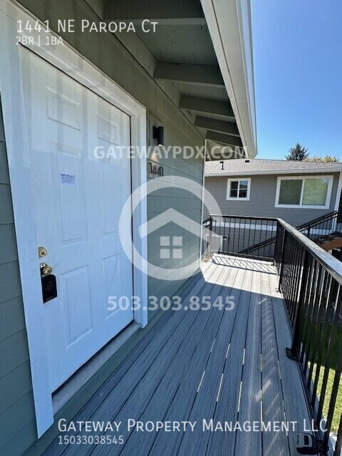 Building Photo - 1441 NE Paropa Ct