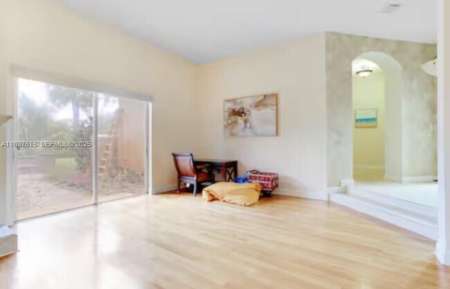 Building Photo - 5960 NW 79th Way