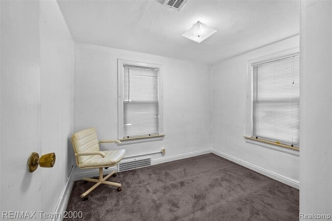 Building Photo - 6627 Mayburn St