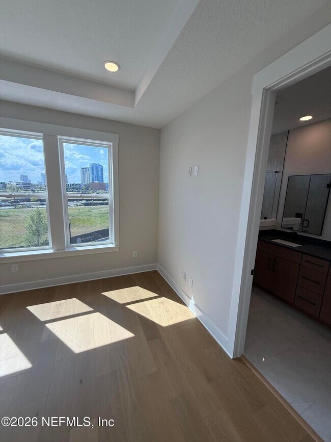 Building Photo - 2054 Prudential Dr