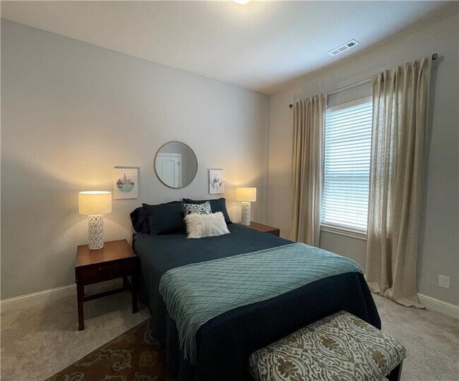 Building Photo - 4703 SW Lilly St